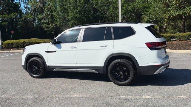 new 2025 Volkswagen Atlas car, priced at $47,013