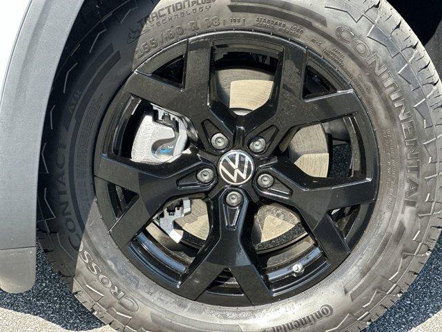 new 2025 Volkswagen Atlas car, priced at $47,013