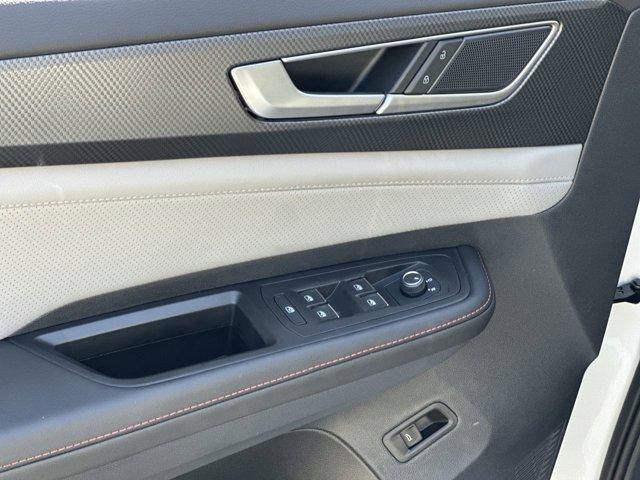 new 2025 Volkswagen Atlas car, priced at $47,013