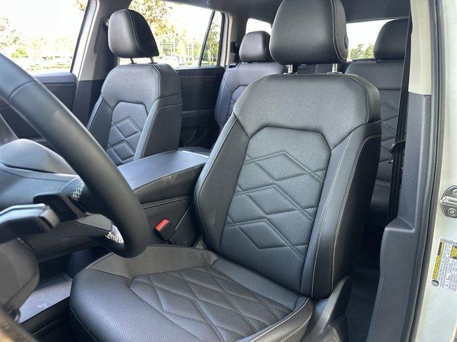 new 2025 Volkswagen Atlas car, priced at $44,532