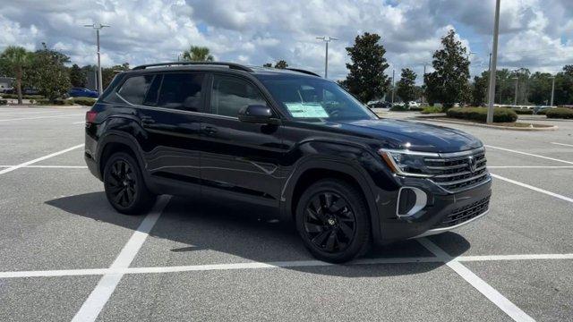 new 2024 Volkswagen Atlas car, priced at $43,431