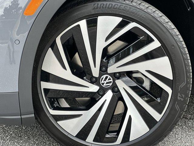 new 2025 Volkswagen ID.4 car, priced at $57,768