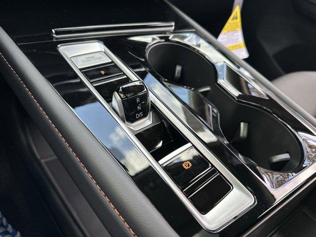new 2025 Volkswagen Atlas car, priced at $47,013