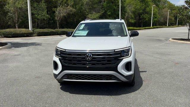 new 2025 Volkswagen Atlas car, priced at $47,013
