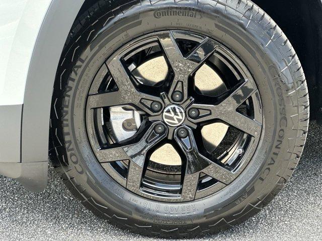 new 2025 Volkswagen Atlas car, priced at $47,013
