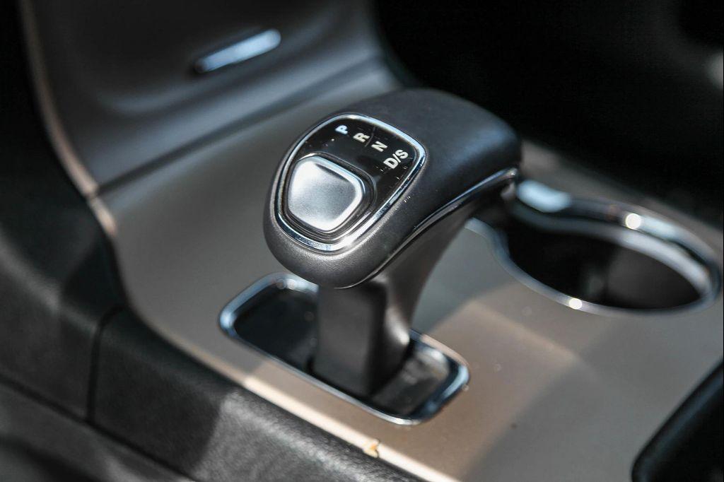 used 2015 Jeep Grand Cherokee car, priced at $12,499