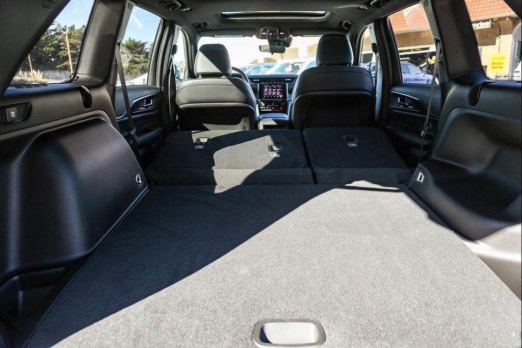 new 2025 Jeep Grand Cherokee car, priced at $46,375