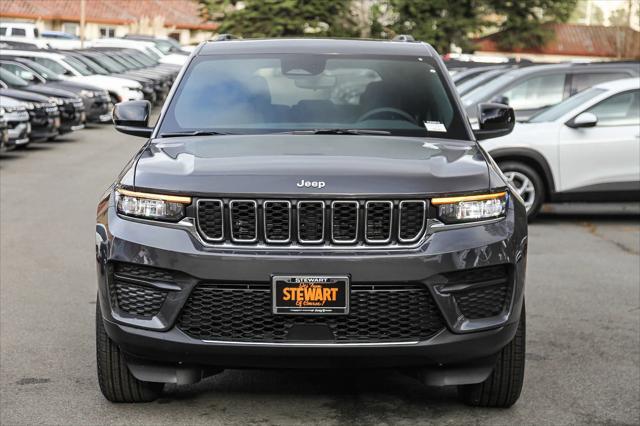 new 2025 Jeep Grand Cherokee car, priced at $36,175