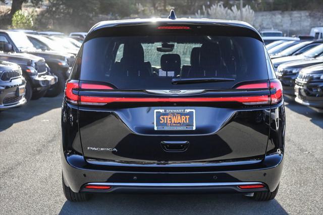 new 2025 Chrysler Pacifica car, priced at $43,425