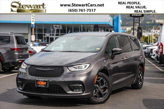 used 2022 Chrysler Pacifica Hybrid car, priced at $26,388