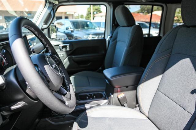 new 2025 Jeep Wrangler car, priced at $46,655