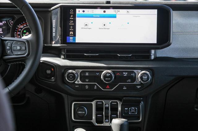 new 2025 Jeep Wrangler car, priced at $46,655