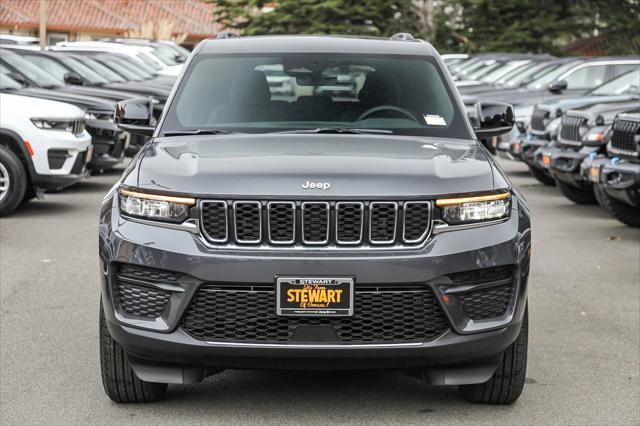 new 2025 Jeep Grand Cherokee car, priced at $43,970