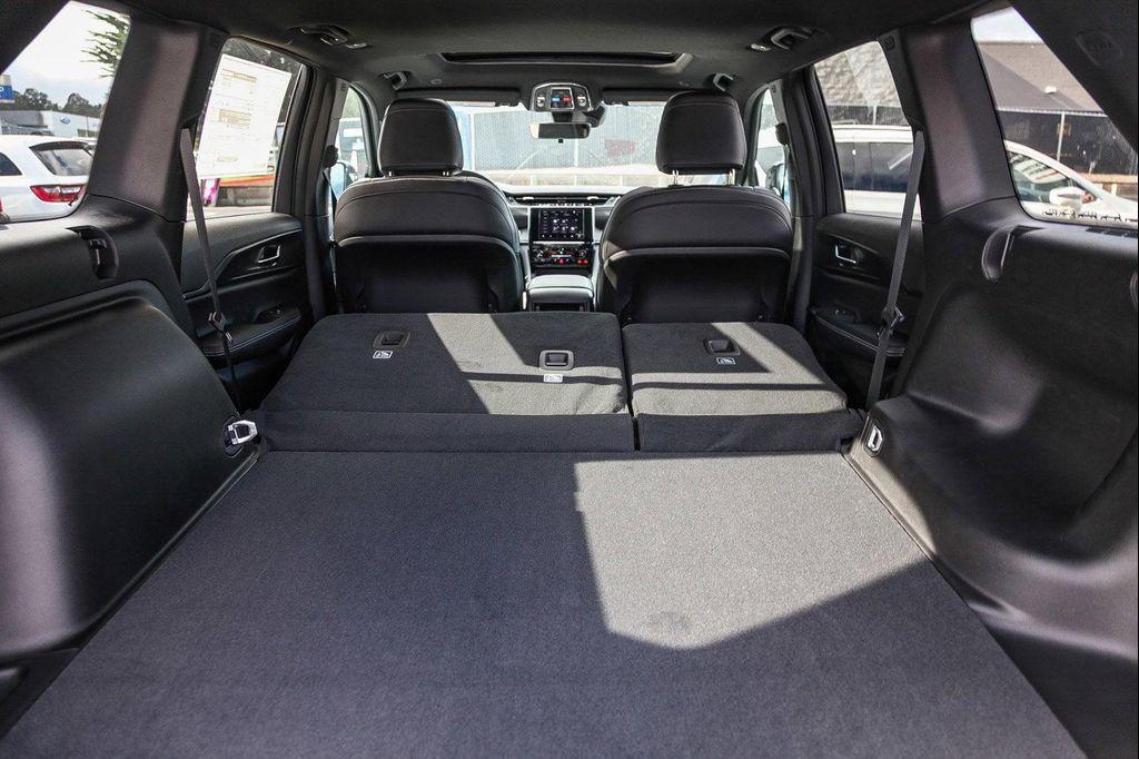 new 2025 Jeep Grand Cherokee car, priced at $48,375