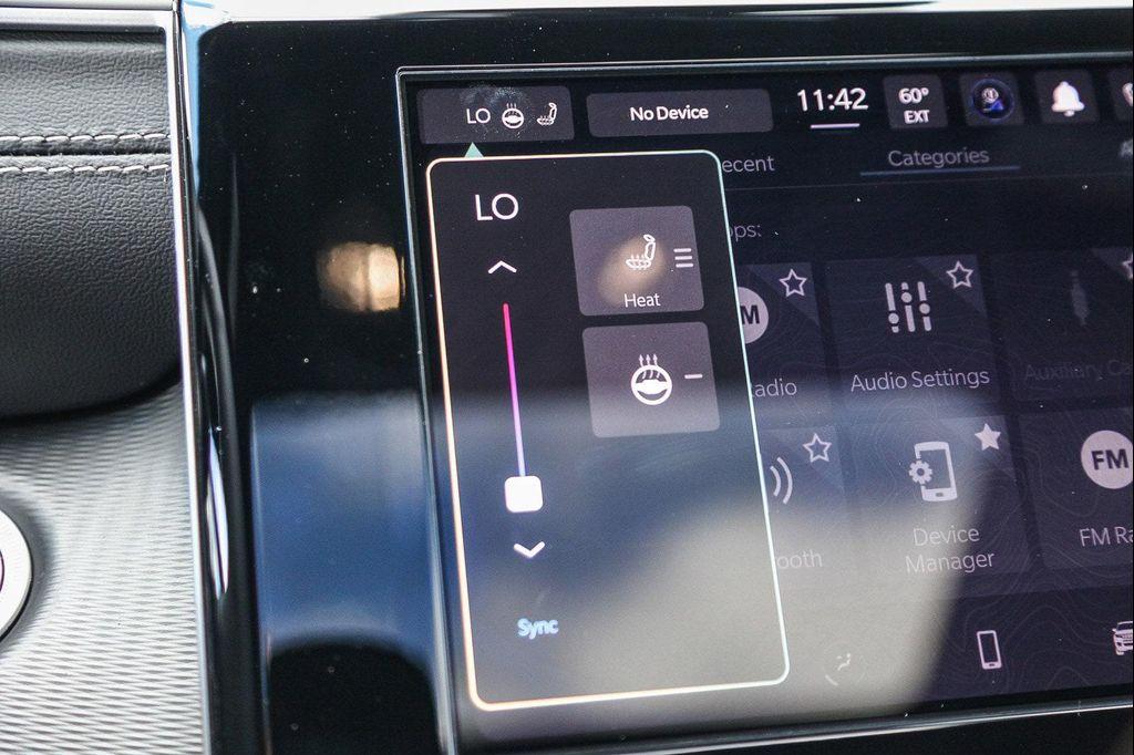 new 2025 Jeep Grand Cherokee car, priced at $48,375