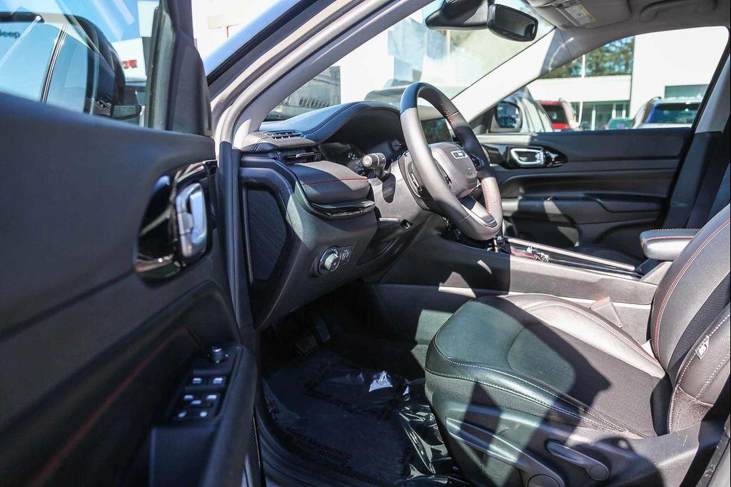 used 2022 Jeep Compass car, priced at $18,999