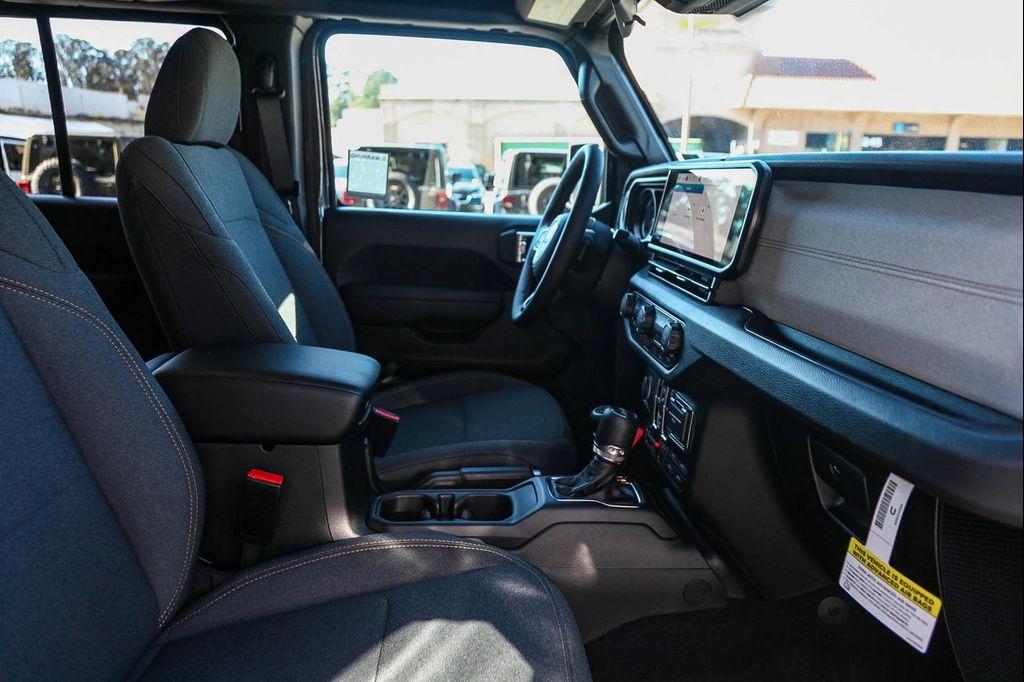 new 2025 Jeep Wrangler car, priced at $53,888