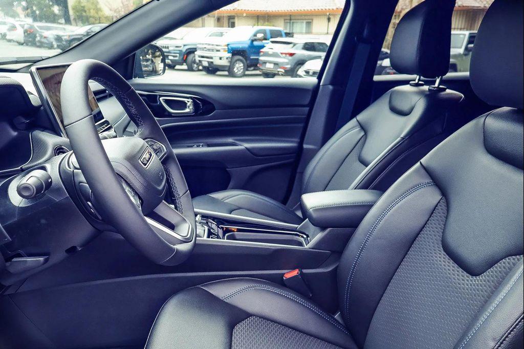 new 2026 Jeep Compass car, priced at $31,335