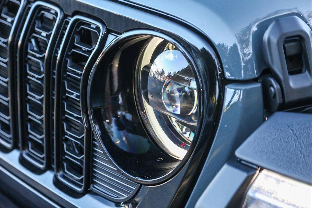 new 2025 Jeep Wrangler car, priced at $52,888