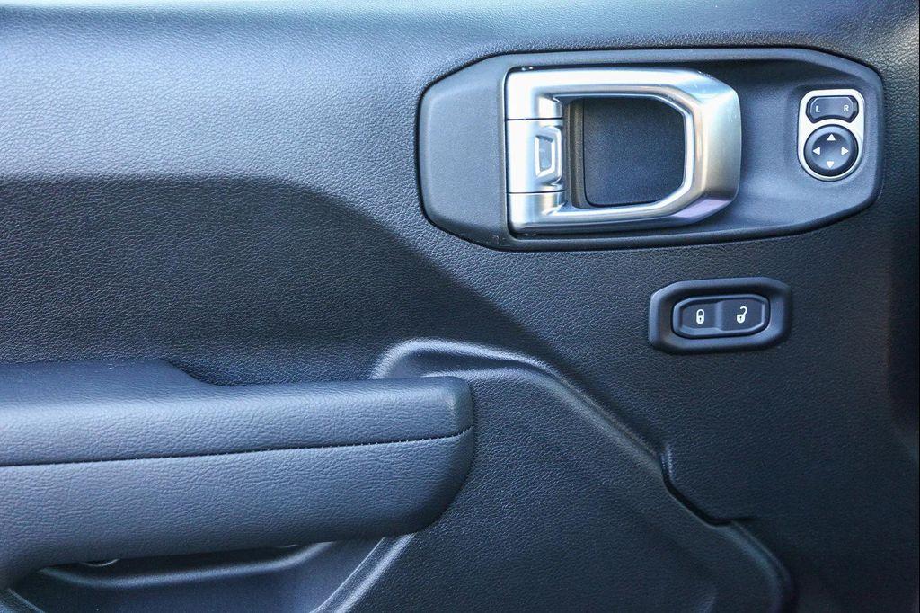 new 2025 Jeep Wrangler car, priced at $52,888