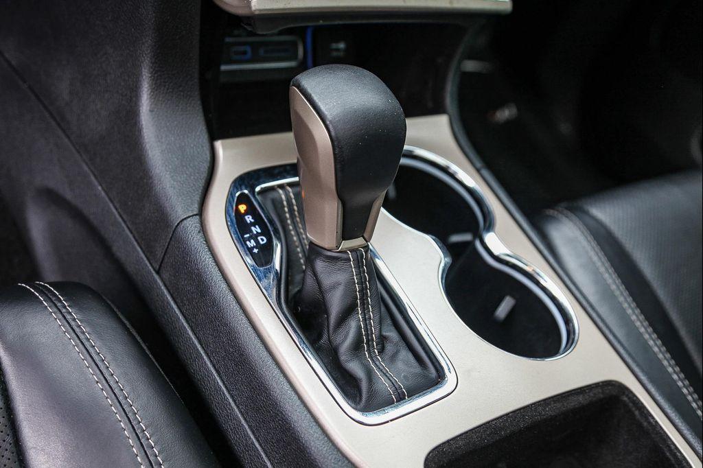 used 2017 Jeep Grand Cherokee car, priced at $12,388
