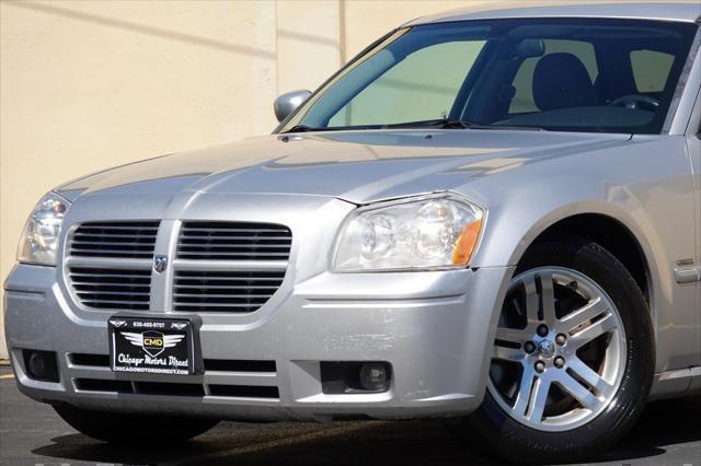 used 2005 Dodge Magnum car, priced at $10,975