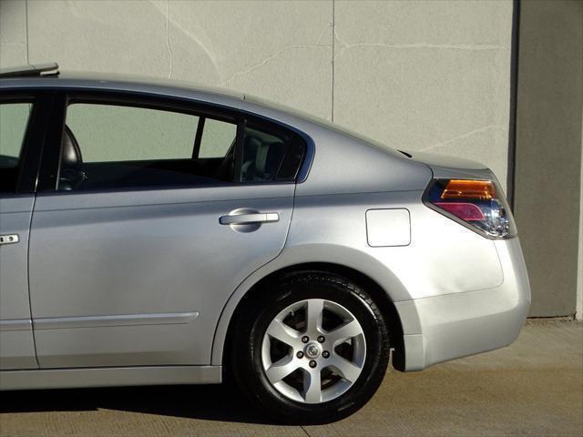 used 2009 Nissan Altima car, priced at $9,950