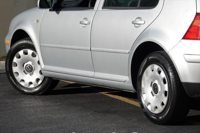 used 2006 Volkswagen Golf car, priced at $5,975