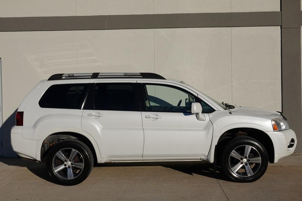 used 2010 Mitsubishi Endeavor car, priced at $9,950