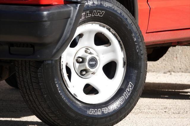 used 1998 Jeep Cherokee car, priced at $11,975