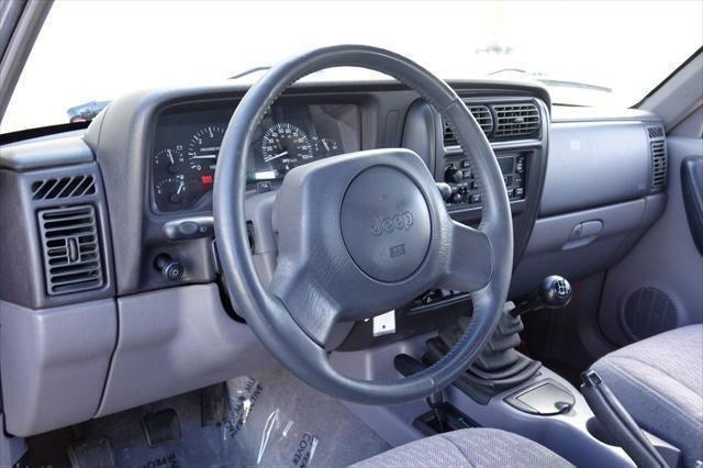 used 1998 Jeep Cherokee car, priced at $11,975