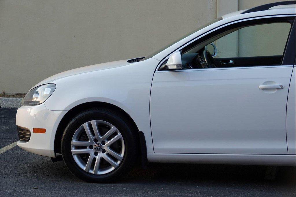 used 2013 Volkswagen Jetta SportWagen car, priced at $9,975