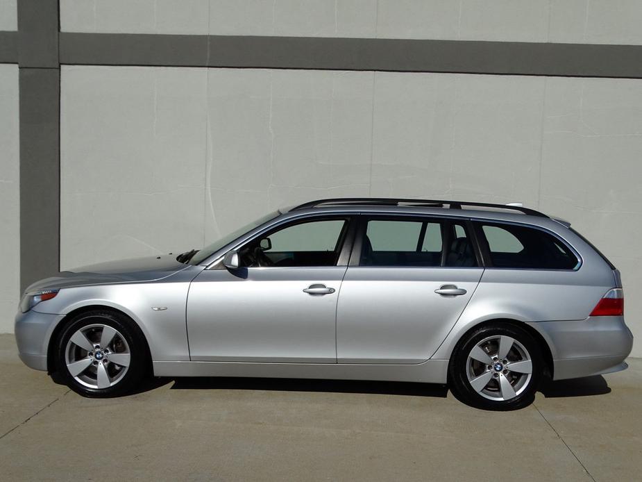 used 2007 BMW 530 car, priced at $14,850