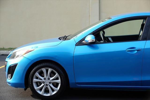 used 2010 Mazda Mazda3 car, priced at $9,800