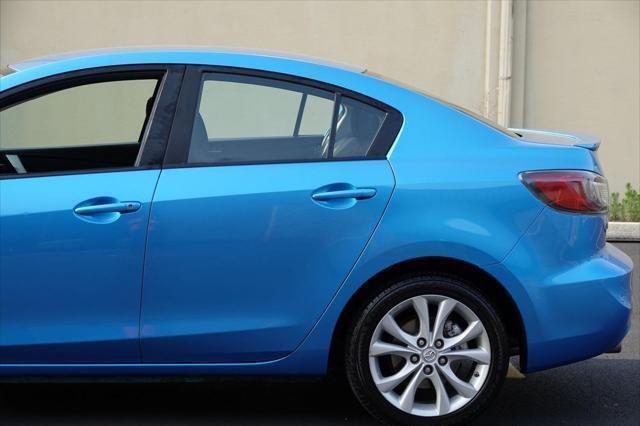 used 2010 Mazda Mazda3 car, priced at $9,800