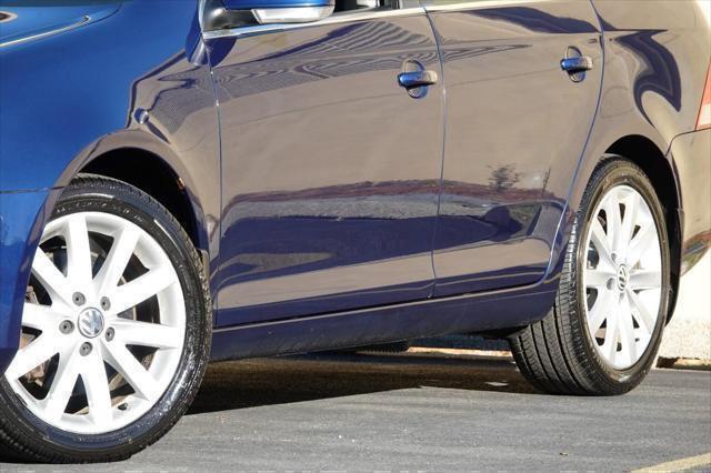 used 2013 Volkswagen Jetta SportWagen car, priced at $12,875