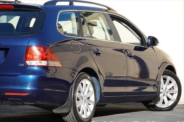 used 2013 Volkswagen Jetta SportWagen car, priced at $12,875