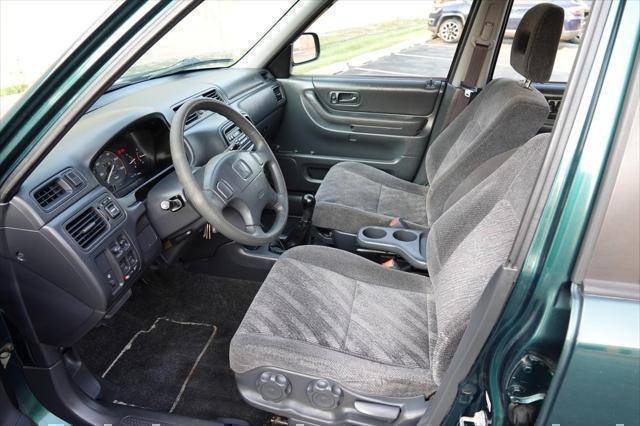 used 2000 Honda CR-V car, priced at $9,875