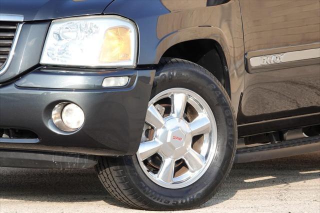 used 2004 GMC Envoy car, priced at $8,975