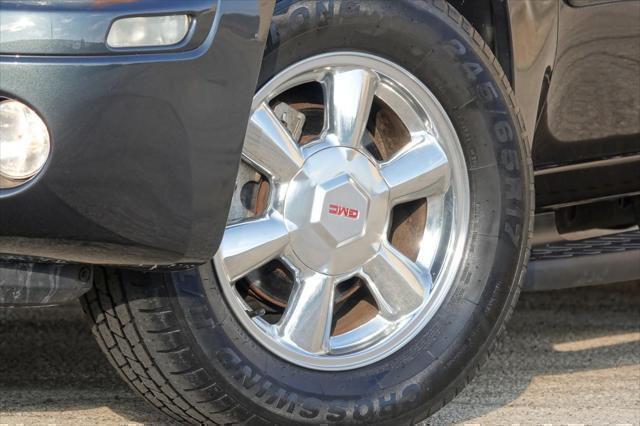 used 2004 GMC Envoy car, priced at $8,975