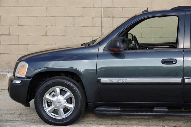 used 2004 GMC Envoy car, priced at $8,975