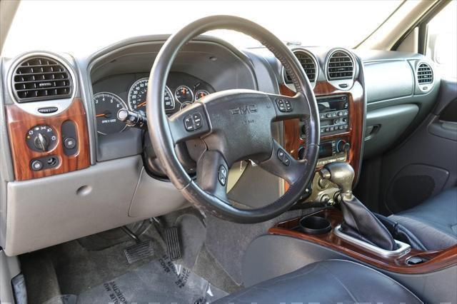 used 2004 GMC Envoy car, priced at $8,975