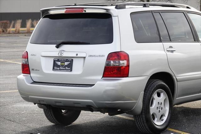 used 2005 Toyota Highlander car, priced at $5,875