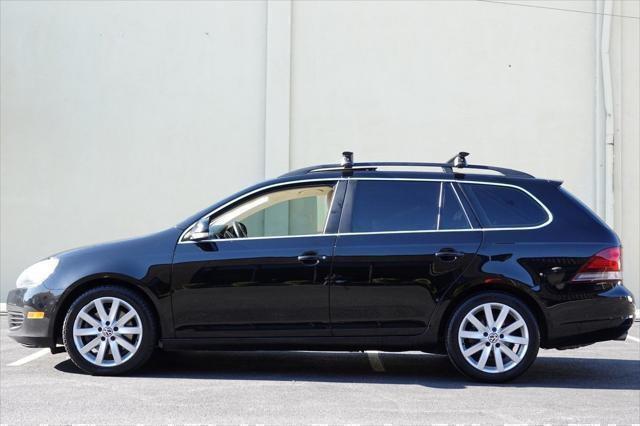 used 2013 Volkswagen Jetta SportWagen car, priced at $14,875