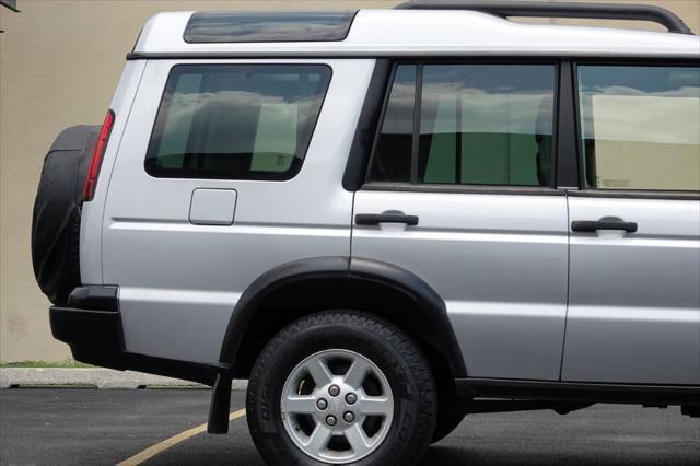 used 2004 Land Rover Discovery car, priced at $9,875