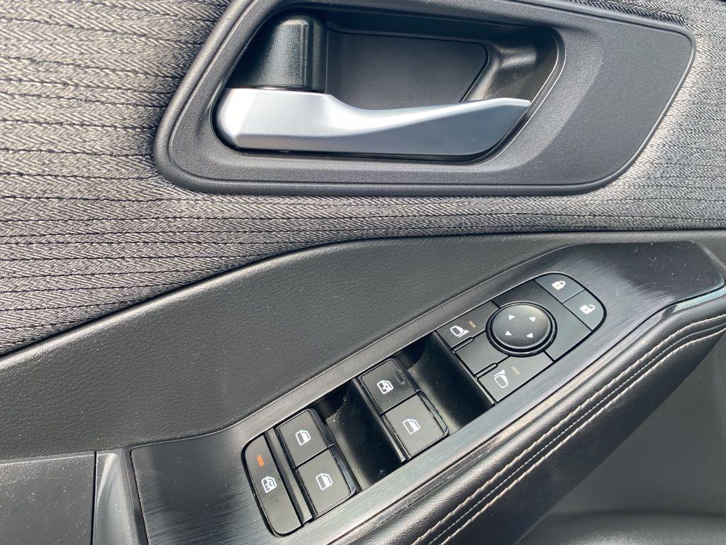 used 2023 Nissan Rogue car, priced at $18,788