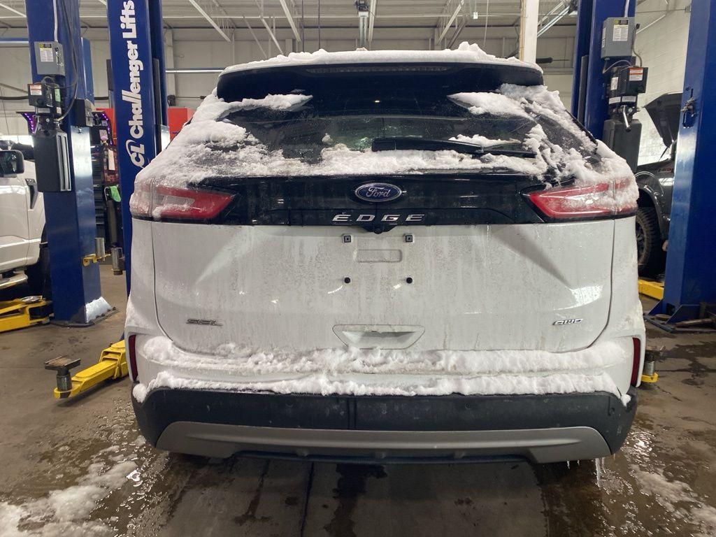 used 2024 Ford Edge car, priced at $20,421
