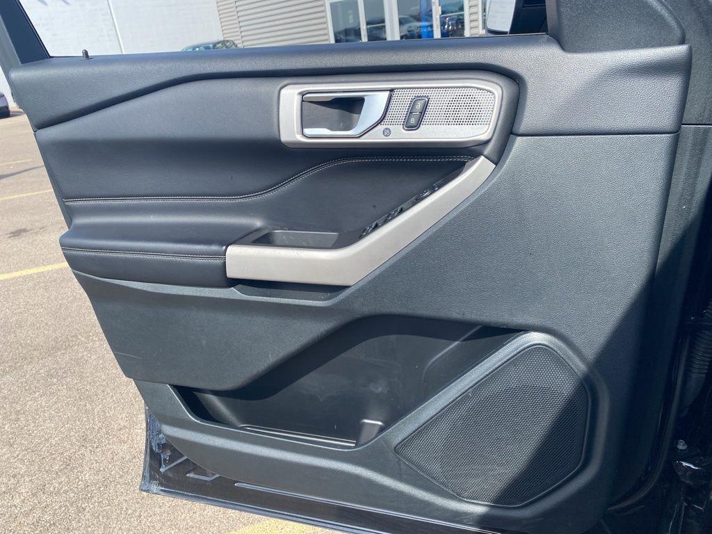 used 2024 Ford Explorer car, priced at $31,893