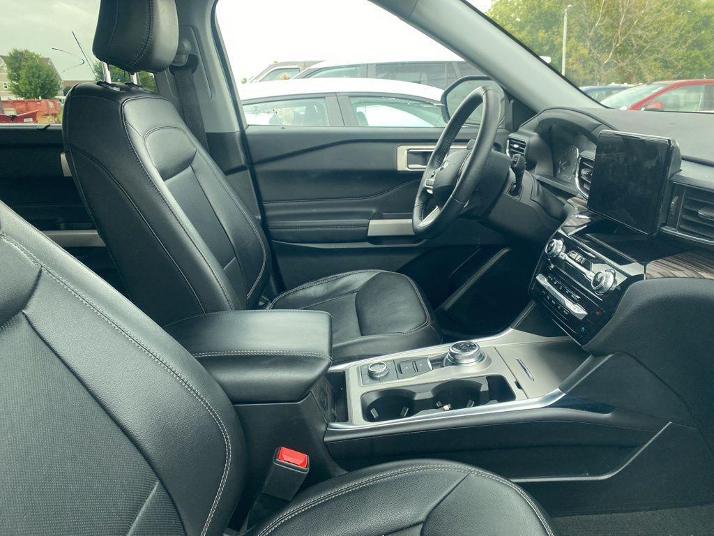 used 2024 Ford Explorer car