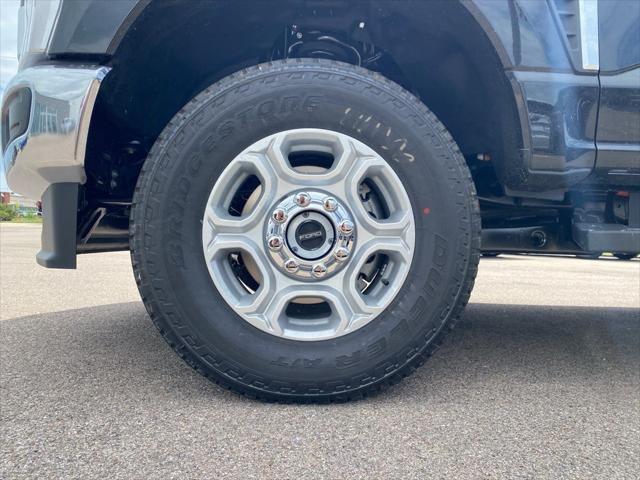new 2025 Ford F-250 car, priced at $62,175